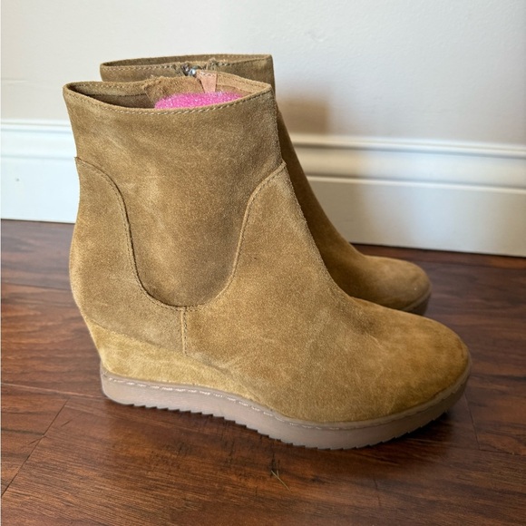 Sofft NWOT Shary Aqua Waterproof Camel Color Ankle Booties-Size 9 - Picture 2 of 16